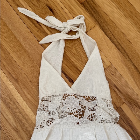 Free People Day Dream Romper, Crochet ivory tie back halter neck NWT - Size M - Picture 6 of 9